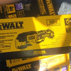 DEWALT XTREME 12V MAX Brushless Cordless Oscillating Tool Only(FIRM) (DCS353B

)