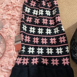 “Kyeese” Female Dog Sweater Size 2XL But Fits Like L/XL