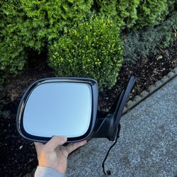 2010 black audi q7 drivers and passenger side mirrors