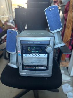 Audiovox Sirius Boombox & Aiwa Stereo System