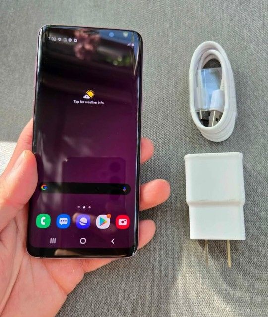 Samsung Galaxy S9, Factory Unlocked, Excellent Condition. Like New
