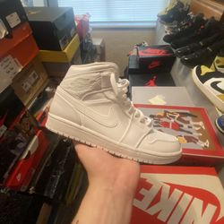 Jordan 1 mid ‘Triple White’ (Size 10)