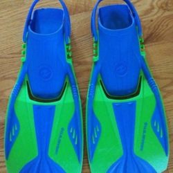 US DIVERS  Swim Fins  Adjustable youth 5-7