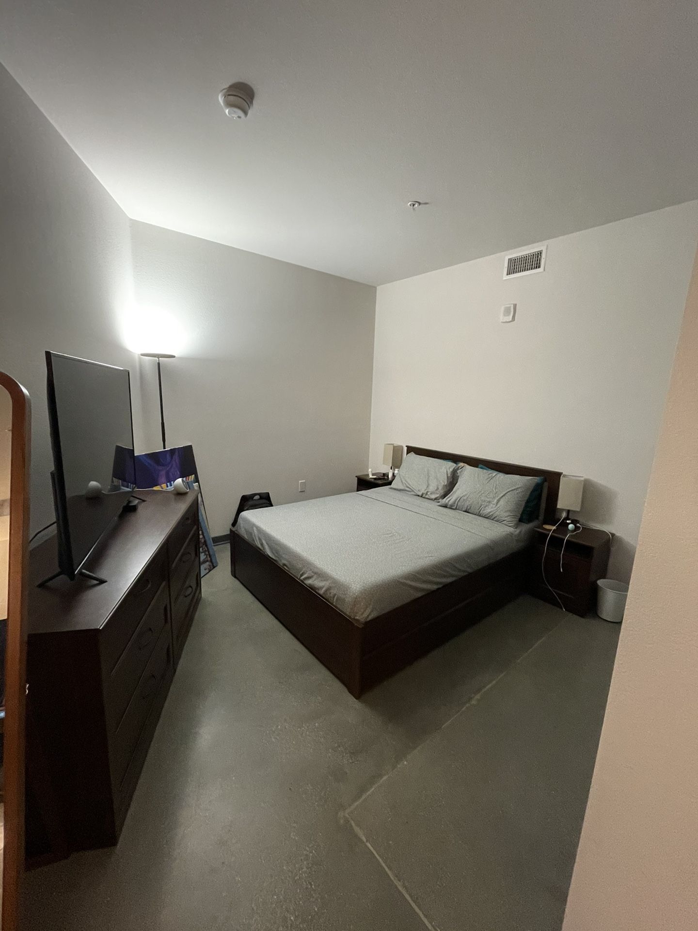 Ikea Songesand Bedroom Set (Queen bed frame)