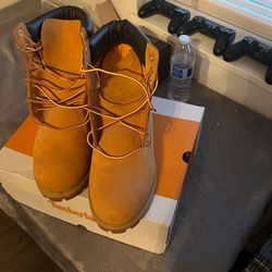 Men Size 13 Timberland Boots