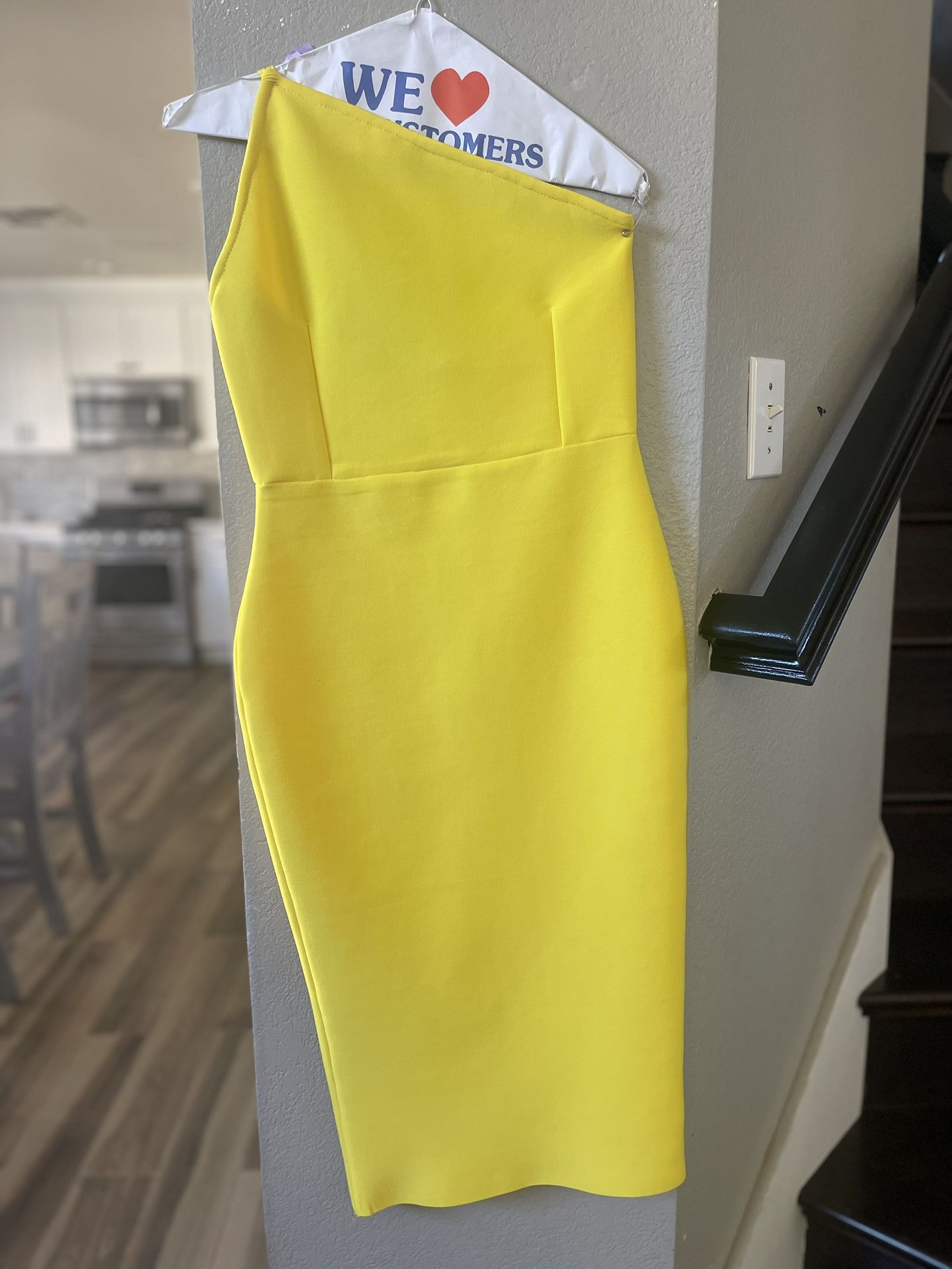 Yellow dress