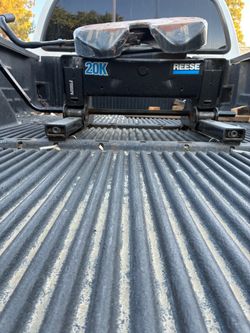 20K Reese fifth wheel tow hitch