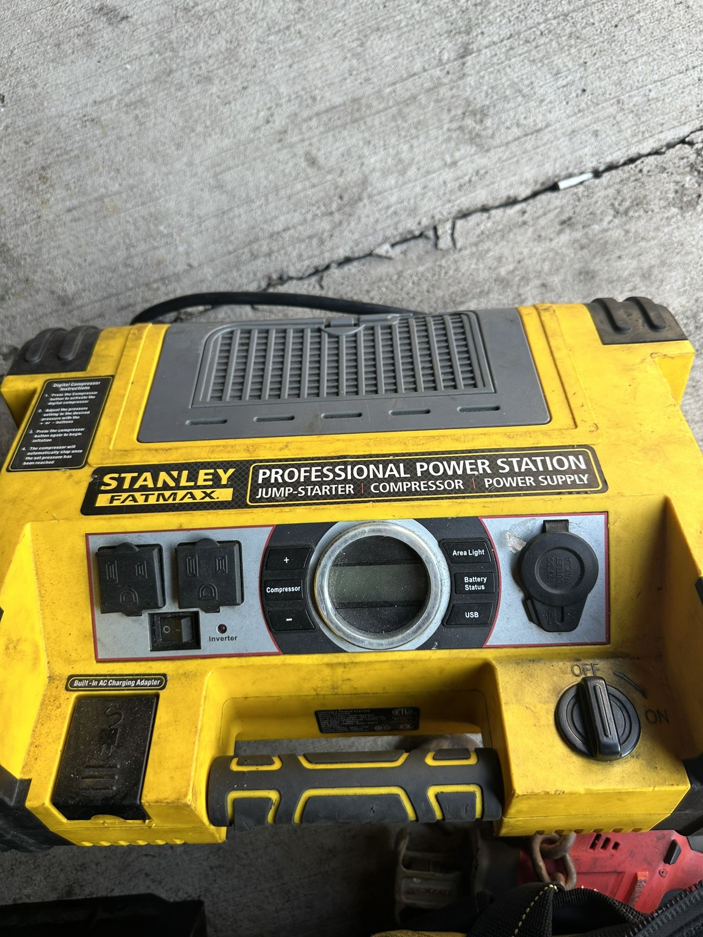 Stanley Jump Starter