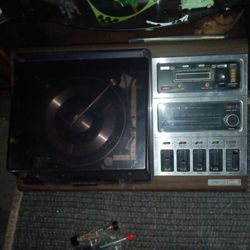 Vintage Stereo Receiver  Zenith