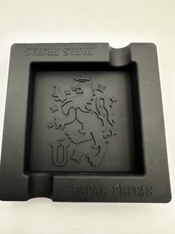 Papas Fritas Black Silicone Cigar Ashtray New