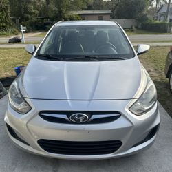 2012 Hyundai Accent