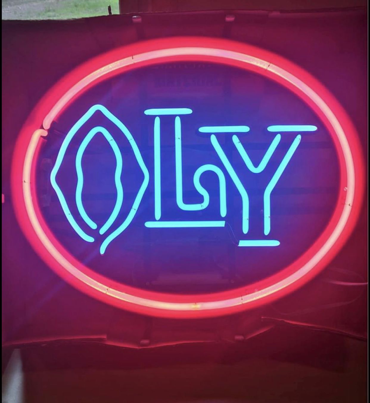 Olympia vintage 1984 N0S Neon sign! Excellent new condition in original box!