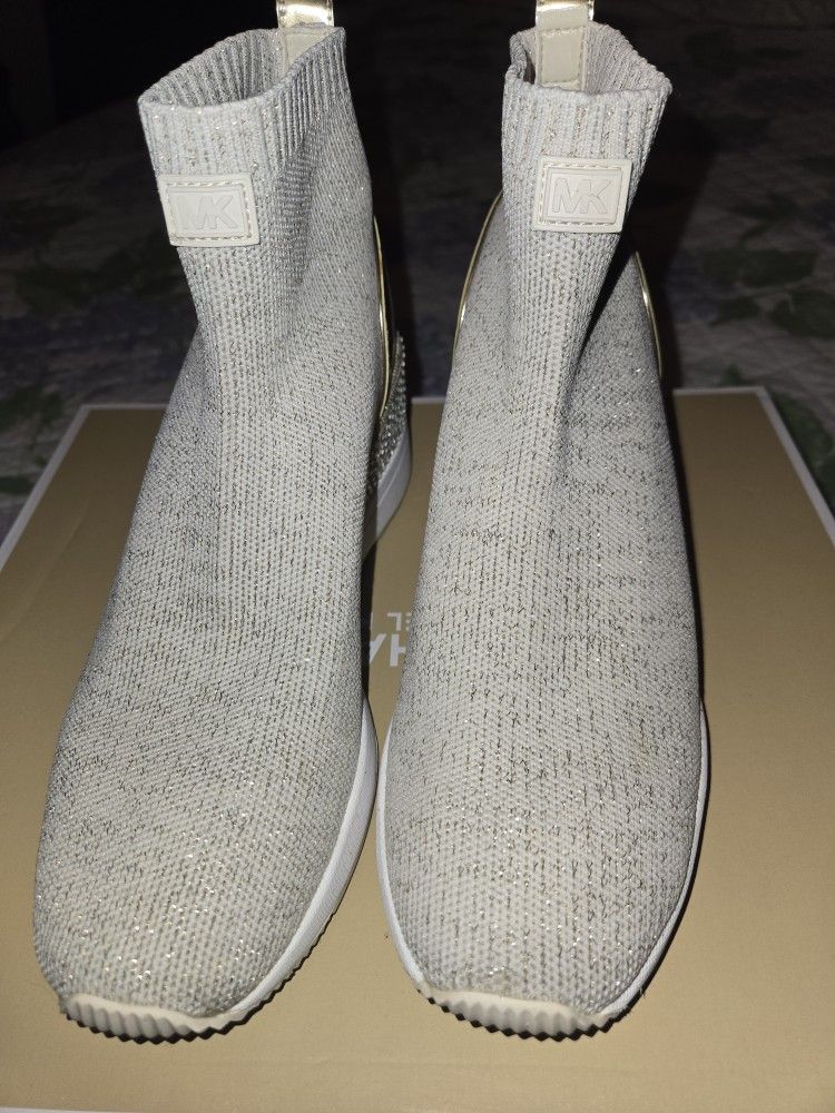 Women Tennis Shoes