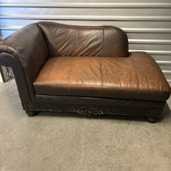 Ashley Furniture Edwardian Style Chaise Lounge
