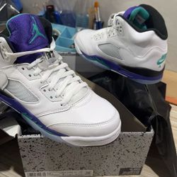 Retro Grape Purple and White Color Shoes With Box