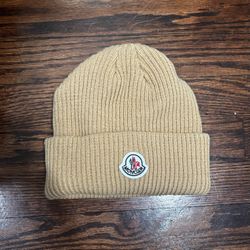 *SEND OFFERS* Brand New Moncler Beanie