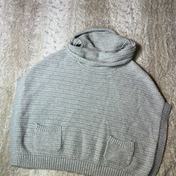 Old Navy Girls Gray Turtleneck Sweater With Pockets Size 3T 