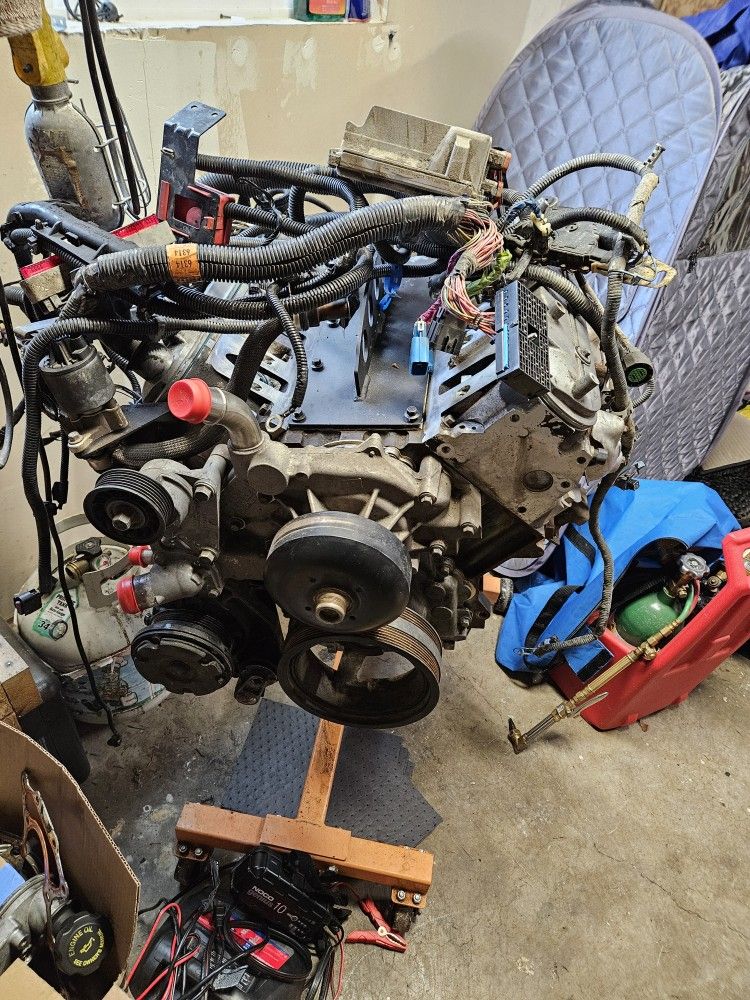 4.8 Ls With Ecm And Harness for Sale in Lynnwood, WA OfferUp