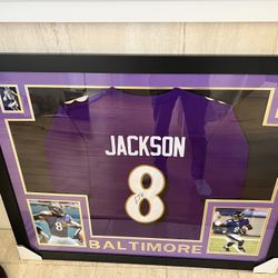 Lamar Jackson Signed JSA verified