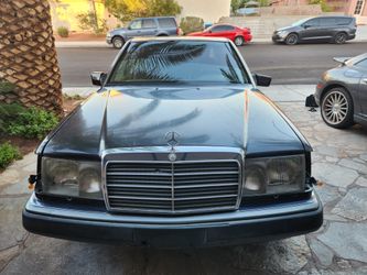 1992 Mercedes-Benz 300-Class