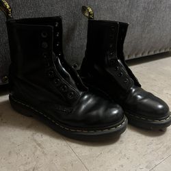 Dr. Martens Women’s Boots- Smooth Leather 1460