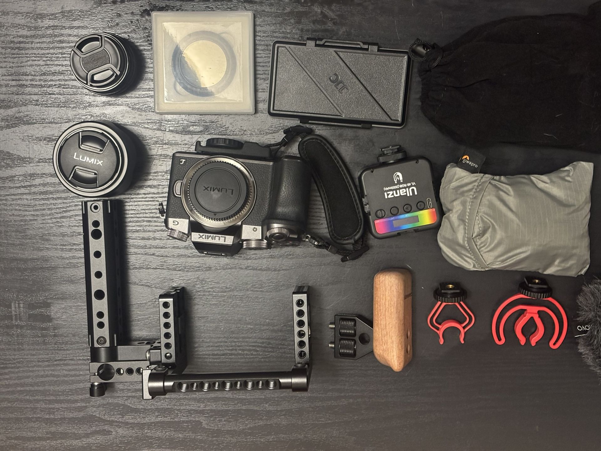 LUMIX G-7 with Accessories