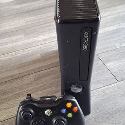 Black Xbox 360 System Console