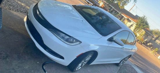 Chrysler 200s
