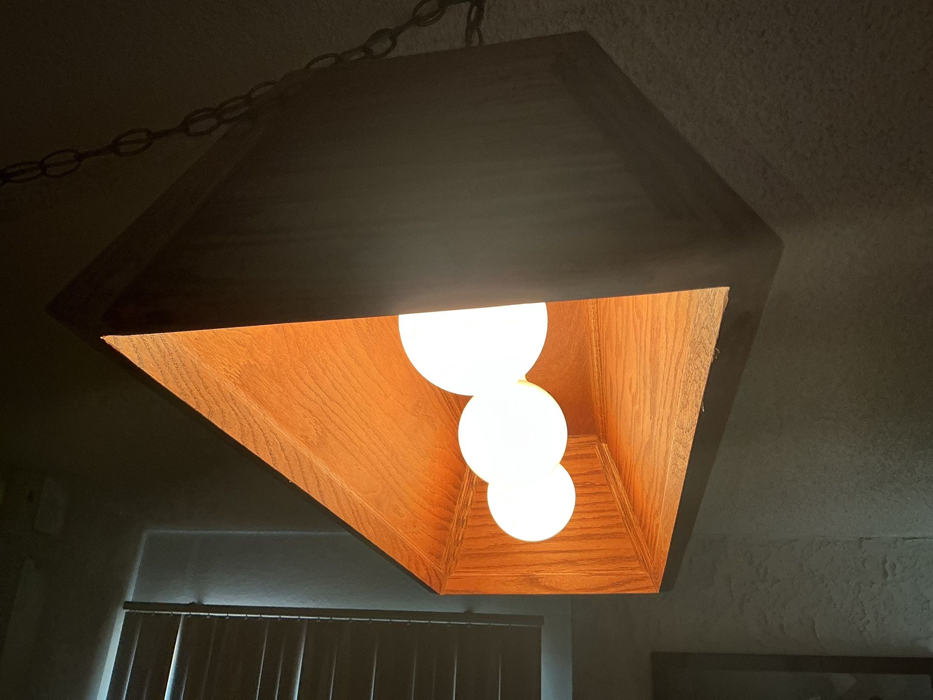 POOL TABLE/BAR OVERHEAD LIGHT FIXTURE