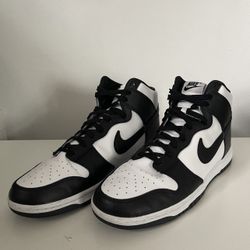 Nike Dunk High Panda 