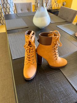 Women’s shoes