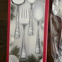 Lenox Holiday Serving Set 4 Pcs 12 inches long Stainless Flatware New In Box .,.. CHECK OUT MY PAGE FOR MORE ITEMS