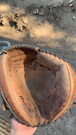 Mizuno catcher glove