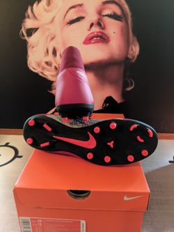 Nike phantom deals vsn maroon