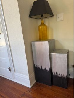 Black end tables & modern decor