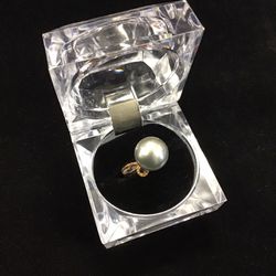 Ladies  Pearl Ring