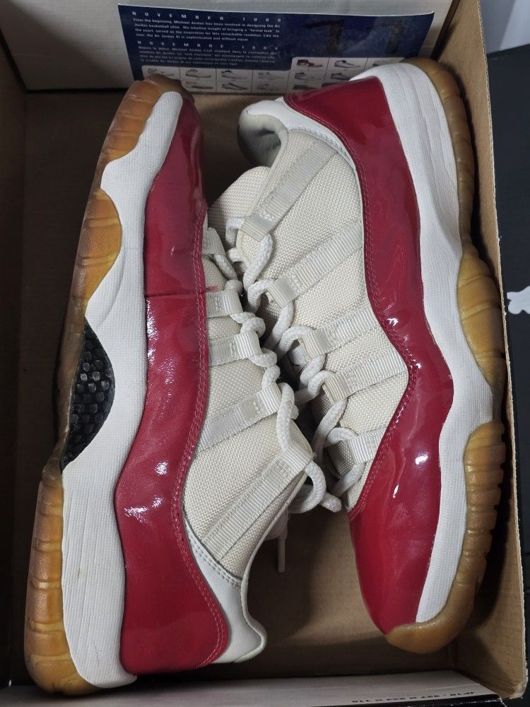 Super Steal! OG Jordan Xi Low (9.5)