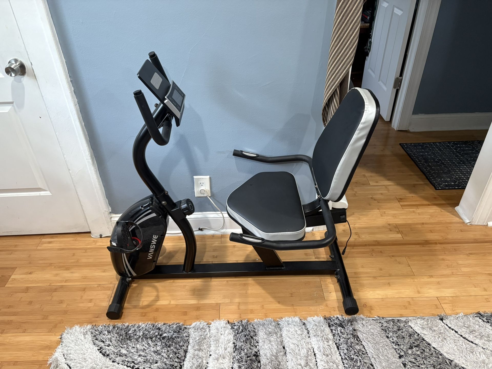 VANSWE EXERCISE BIKE