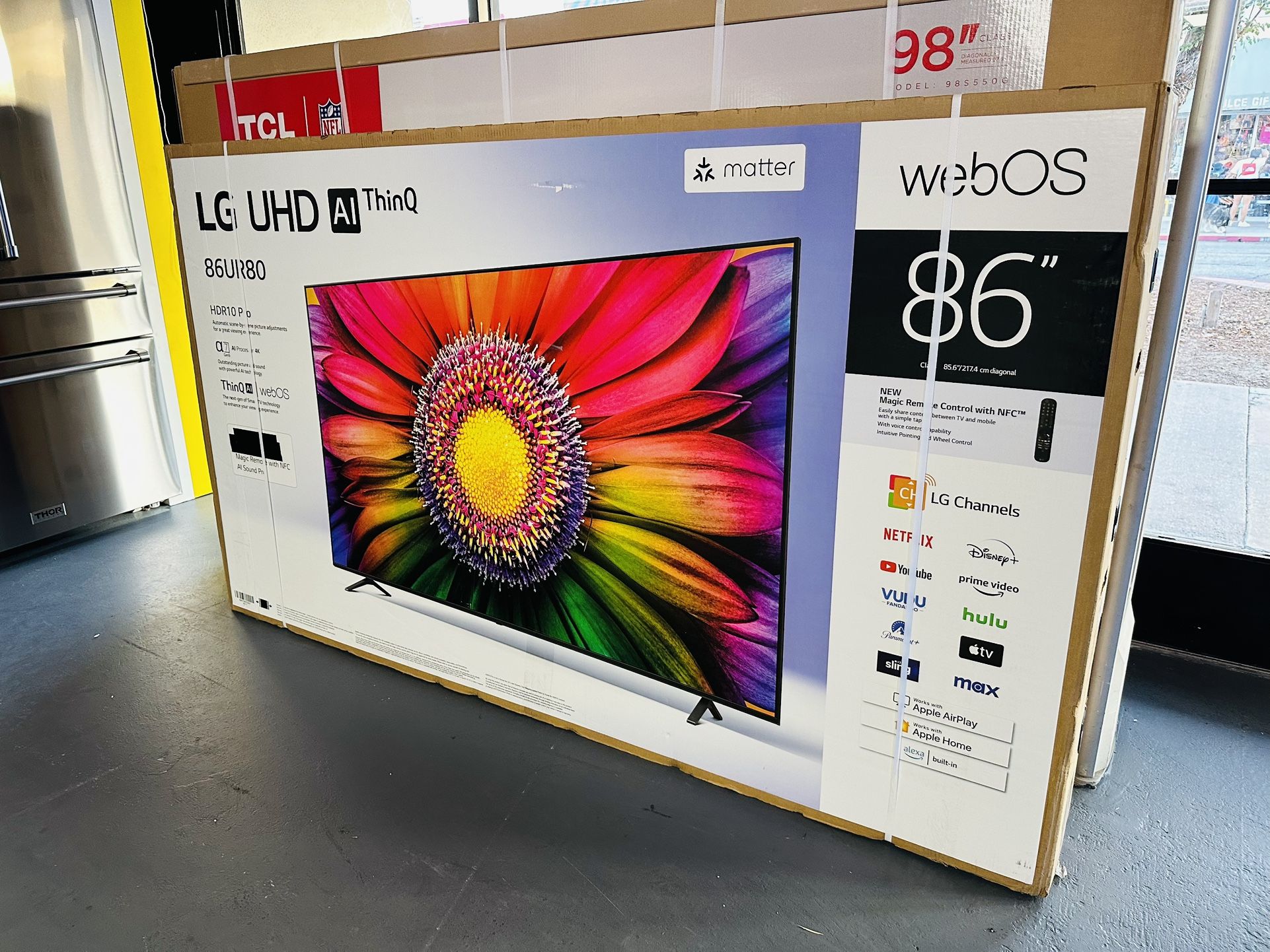 86” LG UR80 4K UHD Smart Tv