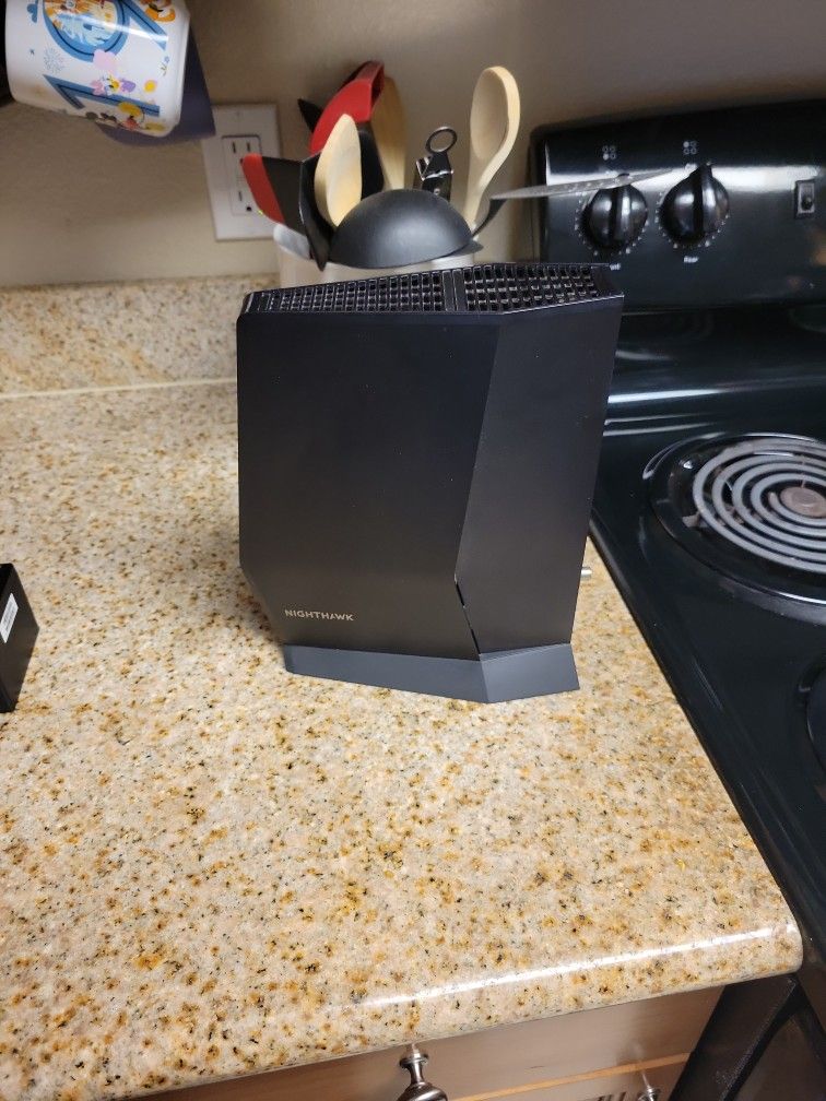 Netgear Nighthawk AX6 AX2700 CAX30 Modem Router