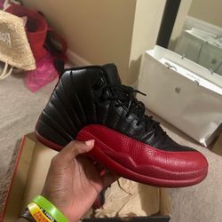 Jordan 12 Flu Game Size 9