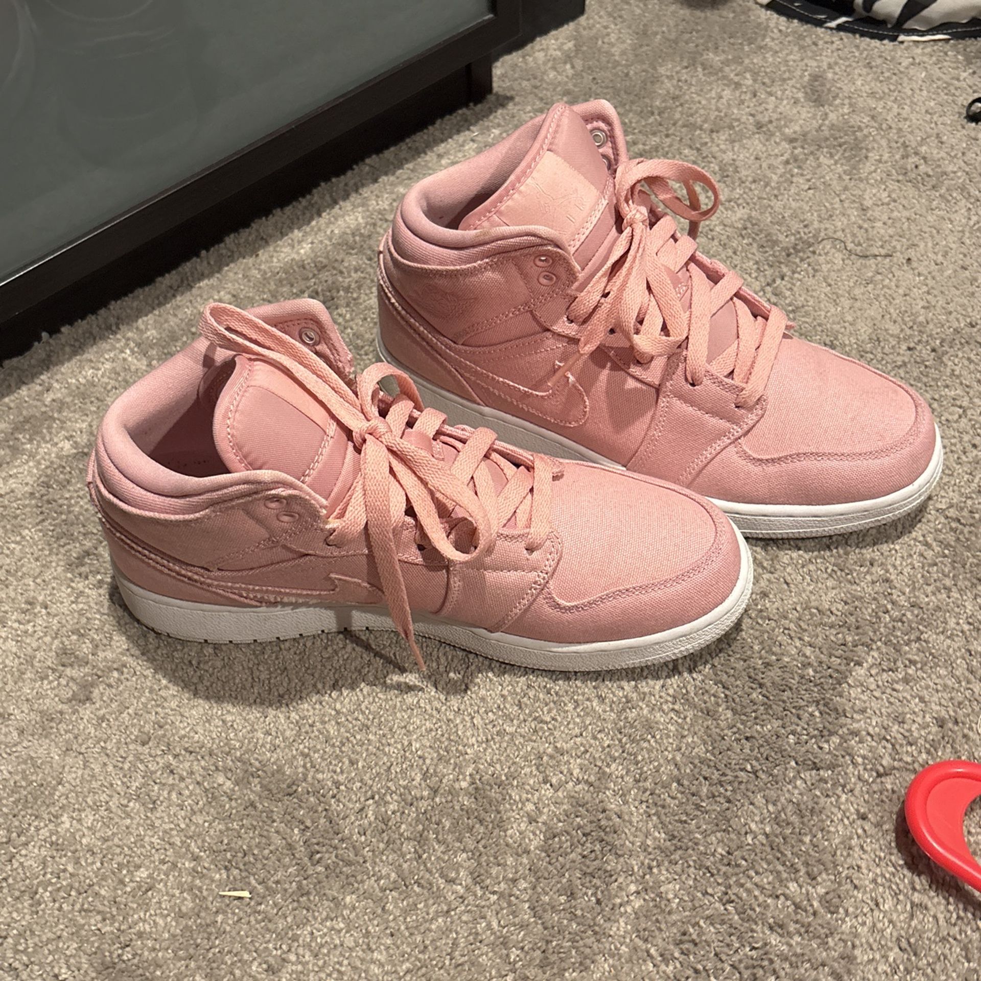 Jordan 1s Easter Pink!