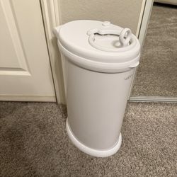Ubbi Steel Diaper Pail