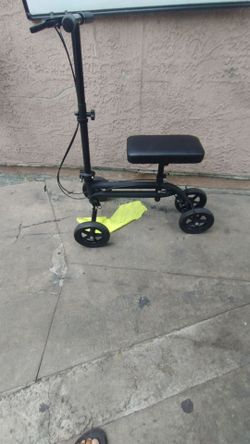 Knee Scooter Walker with Padded Rest