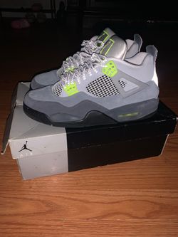 Jordan 4 Retro Se neon 95
