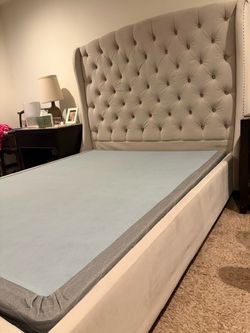Vera Dream Cream Diamond Tufted Beige Queen Upholstered Bed