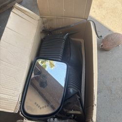 Accordion Style GMC towing Mirrors 