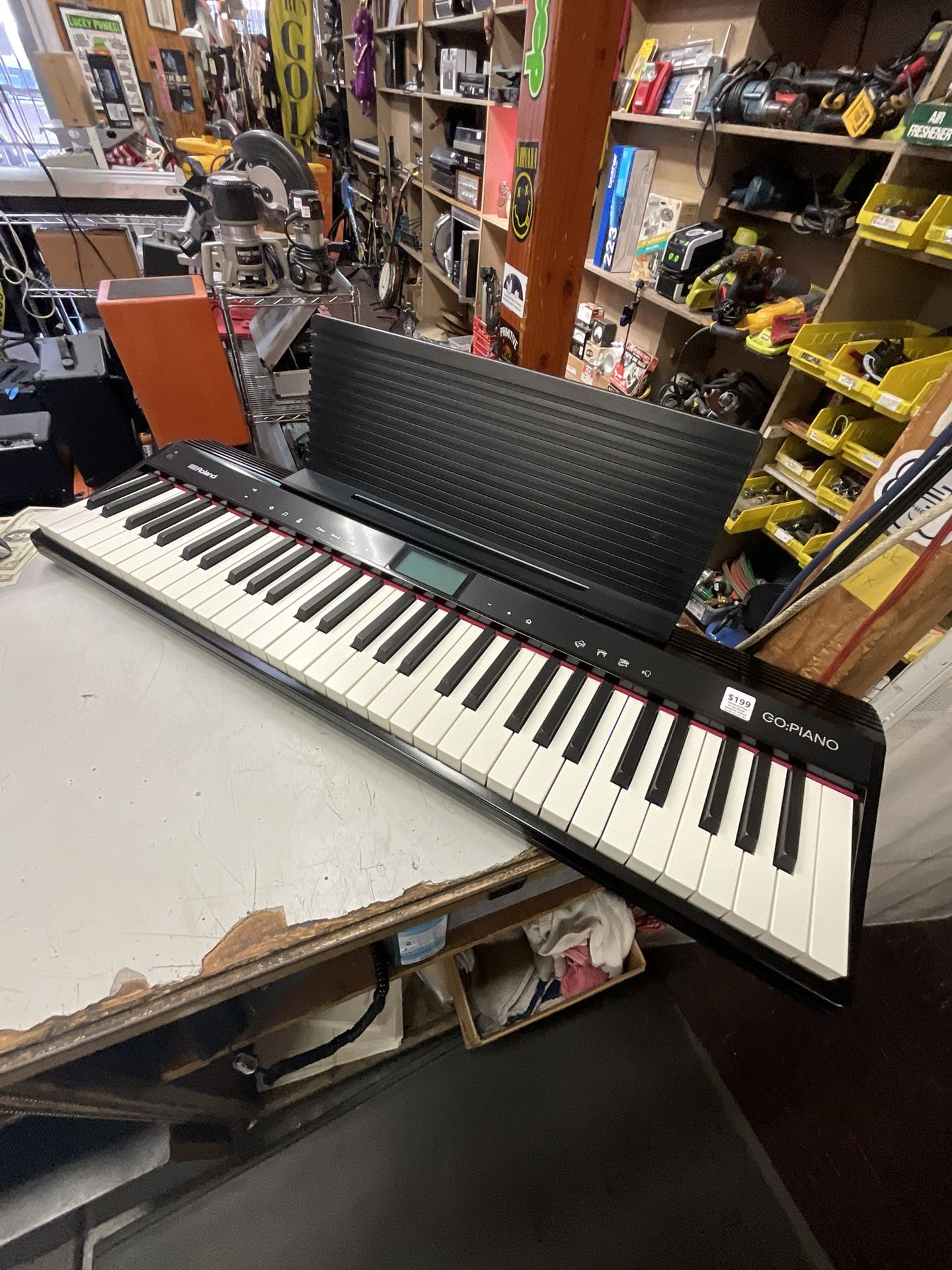 Roland GO:Piano 61 Key Digital Keyboard w/Music Holder