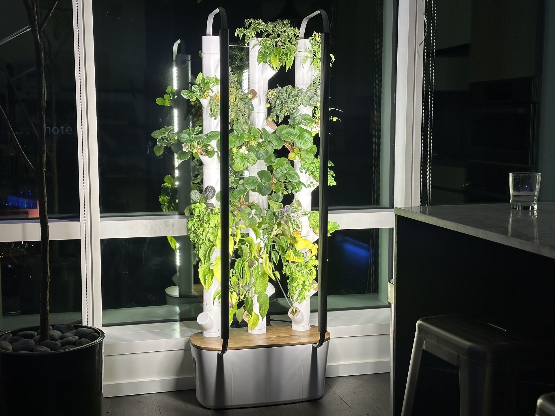 Gardyn Home 3.0 Hydroponic Indoor Garden