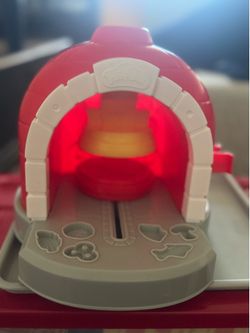 Play-Doh Pizza maker